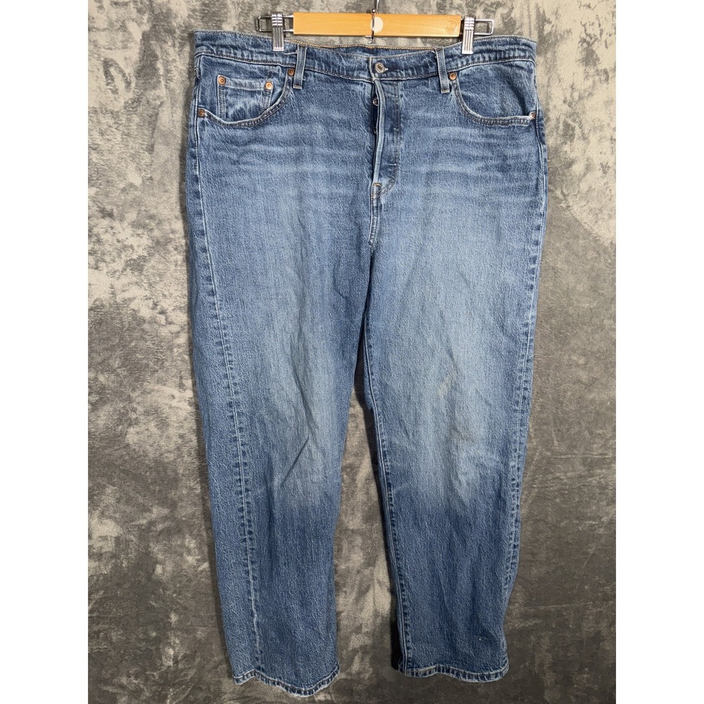 Levis Womens 501 Jeans 16WM Light Wash Blue Straight Leg Button Fly Denim